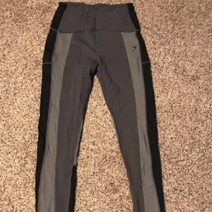 GYMSHARK color block leggings with pockets
